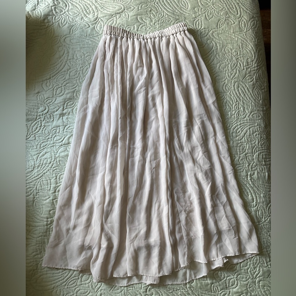 UNIQLO Elegant cream Maxi Skirt